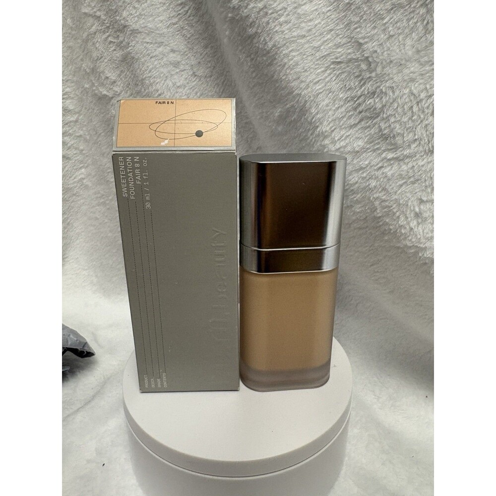 R.E.M Beauty Sweetener Foundation Fair 8 N New In Box Full Size 1 fl oz 30 ML
